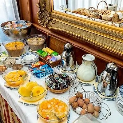 Churchill Hotel 4*